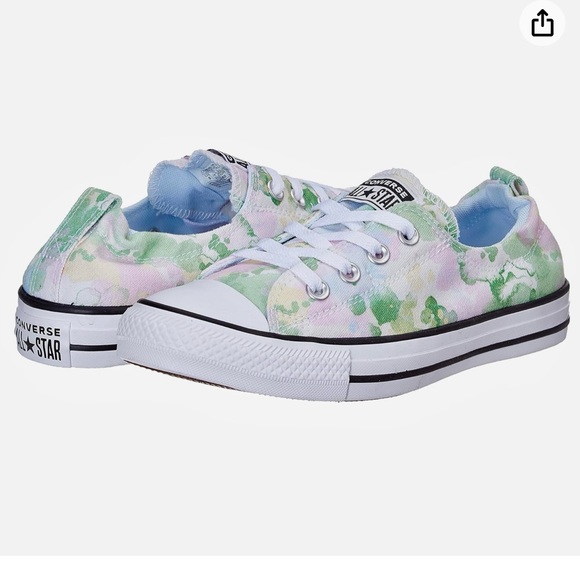 NWT Converse women floral sneaker size 9 - Picture 1 of 3